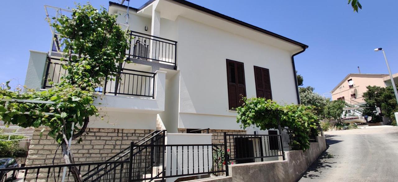 Apartmani Grebaštica Exterior foto